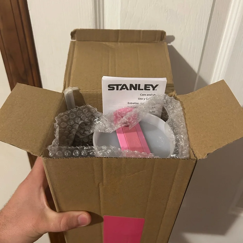Stanley Pink Cup with Handle - Picture 2 of 2